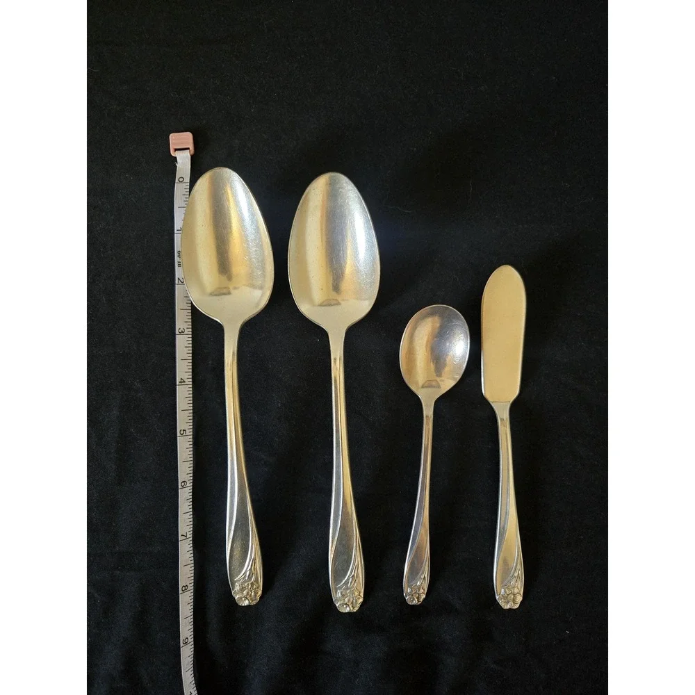 Vintage 1847 Rogets Bros Daffodil Set of 4 Serving Pieces Silverplate Flatware